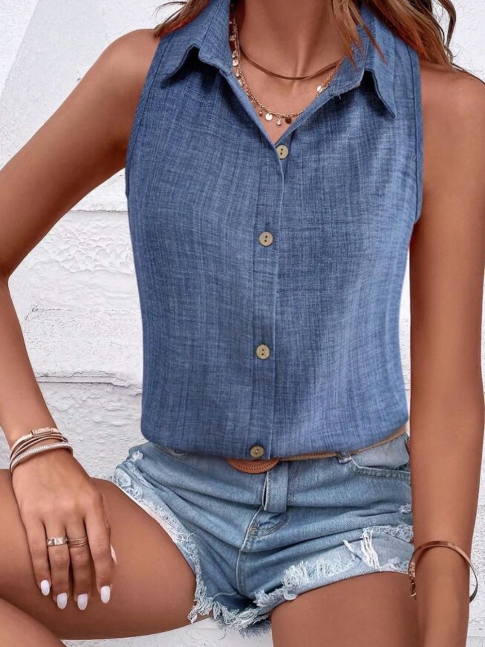 C.C. Boutique Sleeveless Button-Front Top in Blue linen